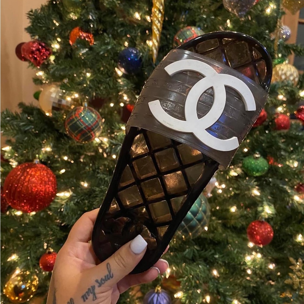 Copy Chanel Slides , used once, includes bag and box